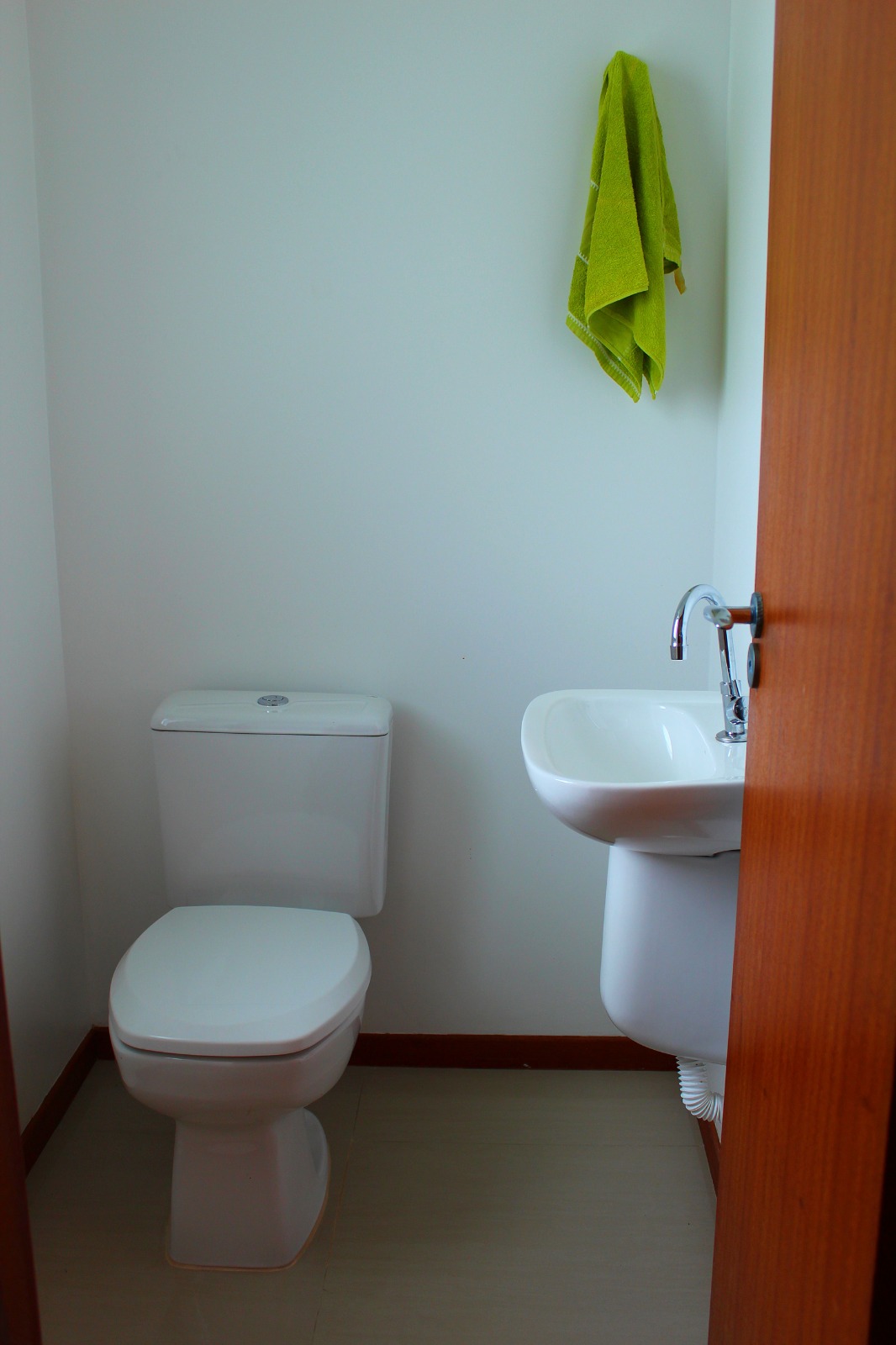 Casa para alugar em Campeche — 3 quartos quintal — foto 1