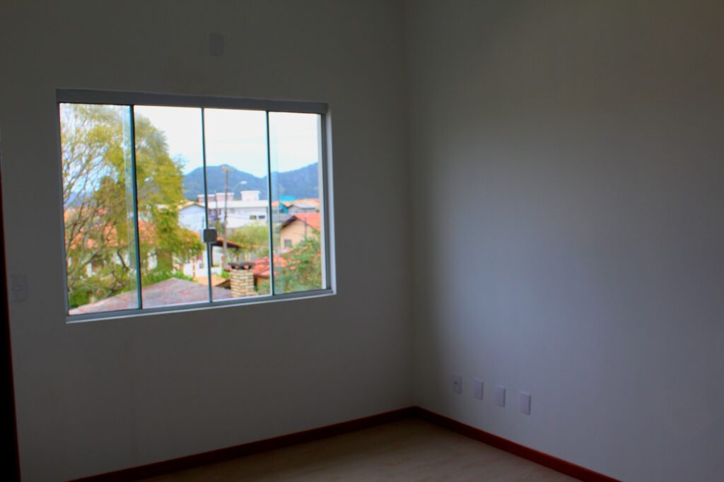 Casa para alugar em Campeche — 3 quartos quintal — foto 3