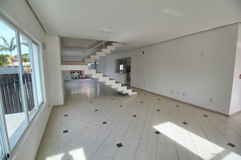 Casa para alugar em Lagoa da Conceição — 4 quartos 3 suites — foto 4